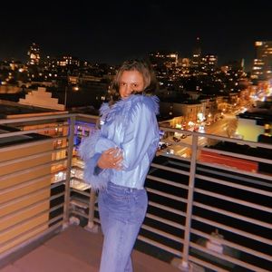 Meet your Posher, Elizabeth